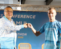 ผู้ว่าราชการจังหวัดสุราษฎร์ธานี ร่วมแถลงข่าวกิจกรรมงานวิ่ง ส ... พารามิเตอร์รูปภาพ 3