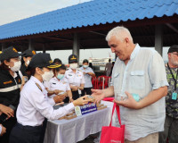 การต้อนรับนักท่องเที่ยวที่เดินทางโดยเรือสำราญ Mein Schiff 5  ... พารามิเตอร์รูปภาพ 17