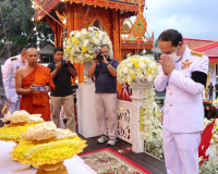 สมเด็จพระเจ้าอยู่หัวทรงพระกรุณาโปรดพระราชทานเพลิงศพ พระมงคลท ... พารามิเตอร์รูปภาพ 14