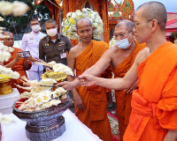 สมเด็จพระเจ้าอยู่หัวทรงพระกรุณาโปรดพระราชทานเพลิงศพ พระมงคลท ... พารามิเตอร์รูปภาพ 15