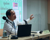 รองผู้ว่าราชการจังหวัดสุราษฎร์ธานี เป็นผู้แทนในการกล่าวต้อนร ... พารามิเตอร์รูปภาพ 2