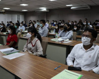 รองผู้ว่าราชการจังหวัดสุราษฎร์ธานี เป็นผู้แทนในการกล่าวต้อนร ... พารามิเตอร์รูปภาพ 8