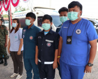รองผู้ว่าราชการจังหวัดสุราษฎร์ธานี เดินไปตรวจเยี่ยมและให้กำล ... พารามิเตอร์รูปภาพ 5
