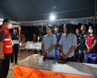รองผู้ว่าราชการจังหวัดสุราษฎร์ธานี ลงพื้นที่ตรวจเยี่ยมและให้ ... พารามิเตอร์รูปภาพ 21