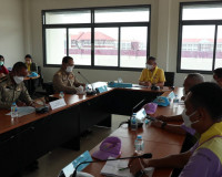 รองผู้ว่าราชการจังหวัดสุราษฎร์ธานี ให้การต้อนรับ พลตรี กัลย์ ... พารามิเตอร์รูปภาพ 13