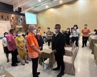 พิธีเปิดโครงการเตรียมความพร้อมแก่กำลังแรงงาน แนะแนวอาชีพก่อน ... พารามิเตอร์รูปภาพ 8