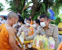 จังหวัดสุราษฎร์ธานีจัดพิธีตักบาตร-ฉลองพระใหม่ โครงการบรรพชาอ ... พารามิเตอร์รูปภาพ 12