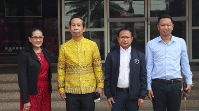 องผู้ว่าราชการจังหวัดสุราษฎร์ธานี ให้สัมภาษณ์สดในรายการ "ผู้ ... พารามิเตอร์รูปภาพ 1