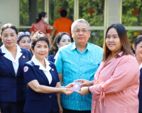 ผู้ว่าราชการจังหวัดสุราษฎร์ธานี จับมือนายกเหล่ากาชาดจังหวัดส ... พารามิเตอร์รูปภาพ 6