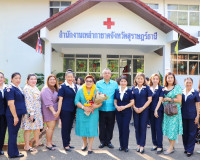 ผู้ว่าราชการจังหวัดสุราษฎร์ธานี จับมือนายกเหล่ากาชาดจังหวัดส ... พารามิเตอร์รูปภาพ 22