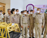 จังหวัดสุราษฎร์ธานี จัดพิธีถวายราชสักการะ พระบาทสมเด็จพระจุล ... พารามิเตอร์รูปภาพ 13