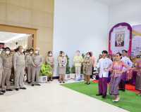 จังหวัดสุราษฎร์ธานี จัดพิธีถวายราชสักการะ พระบาทสมเด็จพระจุล ... พารามิเตอร์รูปภาพ 14