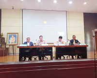 รองผู้ว่าราชการจังหวัดสุราษฎร์ธานี ให้การต้อนรับคณะกรรมาธิกา ... พารามิเตอร์รูปภาพ 2