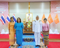 พิธีมอบแบบลายผ้าพระราชทาน “ผ้าลายดอกรักราชกัญญา” ให้แก่ตัวแท ... พารามิเตอร์รูปภาพ 5