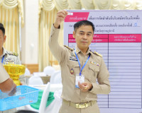 ผู้ว่าราชการจังหวัดสุราษฎร์ธานี ตรวจเยี่ยม การรับสมัครเลือกต ... พารามิเตอร์รูปภาพ 12