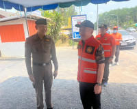 รองผู้ว่าราชการจังหวัดสุราษฎร์ธานี ลงพื้นที่ตรวจเยี่ยมให้กำล ... พารามิเตอร์รูปภาพ 5