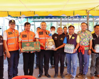 ผู้ว่าราชการจังหวัดสุราษฎร์ธานี ลงพื้นที่ตรวจเยี่ยมจุดตรวจจุ ... พารามิเตอร์รูปภาพ 18