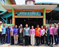 ผู้ว่าราชการจังหวัดสุราษฎร์ธานี พร้อมด้วยส่วนราชการ ร่วมส่งม ... พารามิเตอร์รูปภาพ 19