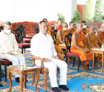 พิธีเจริญพระพุทธมนต์เฉลิมพระเกียรติ พระบาทสมเด็จพระเจ้าอยู่ห ... พารามิเตอร์รูปภาพ 1