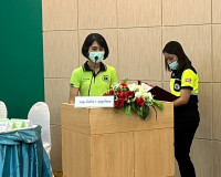 รองผู้ว่าราชการจังหวัดสุราษฎร์ธานี ให้การต้อนรับพลอากาศเอก น ... พารามิเตอร์รูปภาพ 1
