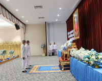 จังหวัดสุราษฎร์ธานีจัดพิธีวางพานพุ่มดอกไม้ถวายราชสักการะ เฉล ... พารามิเตอร์รูปภาพ 1