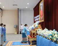 จังหวัดสุราษฎร์ธานีจัดพิธีวางพานพุ่มดอกไม้ถวายราชสักการะ เฉล ... พารามิเตอร์รูปภาพ 2
