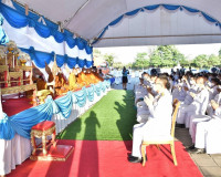 จังหวัดสุราษฎร์ธานี พร้อมใจร่วมพิธีทำบุญตักบาตรข้าวสารอาหารแ ... พารามิเตอร์รูปภาพ 5
