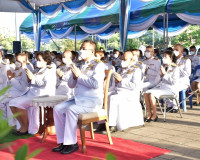 จังหวัดสุราษฎร์ธานี พร้อมใจร่วมพิธีทำบุญตักบาตรข้าวสารอาหารแ ... พารามิเตอร์รูปภาพ 6