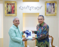 ผู้ว่าราชการจังหวัดสุราษฎร์ธานี ให้การต้อนรับ กงสุลใหญ่ สถาน ... พารามิเตอร์รูปภาพ 19