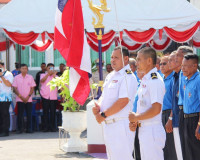 พิธีวางพวงมาลาถวายสักการะ และกล่าวสดุดีเทิดพระเกียรติ พลเรือ ... พารามิเตอร์รูปภาพ 6