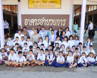 &quot;ทำดีต้องชื่นชม&quot; ผู้ว่าราชการจังหวัดสุราษฎร์ธานี มอบประกาศเก ... พารามิเตอร์รูปภาพ 9
