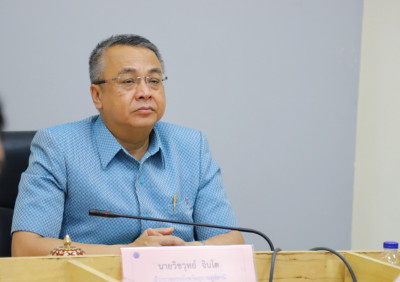 ผู้ว่าราชการจังหวัดสุราษฎร์ธานี ร่วมติดตามการนำเสนอผลการจัดท ... พารามิเตอร์รูปภาพ 1