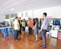 ผู้ว่าฯ สุราษฎร์ธานี ลงพื้นที่สุ่มตรวจโครงการอาหารกลางวัน แล ... พารามิเตอร์รูปภาพ 9