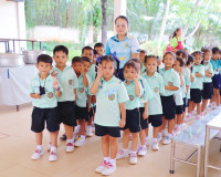 ผู้ว่าฯ สุราษฎร์ธานี ลงพื้นที่สุ่มตรวจโครงการอาหารกลางวัน แล ... พารามิเตอร์รูปภาพ 16