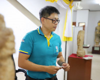 ผู้ว่าฯ สุราษฎร์ธานี ลงพื้นที่ตรวจสอบกรณีขุดพบ “พานทองคำ” ระ ... พารามิเตอร์รูปภาพ 9