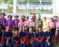 องคมนตรี ลงพื้นที่จังหวัดสุราษฎร์ธานีตรวจเยี่ยมและติดตามการด ... พารามิเตอร์รูปภาพ 15