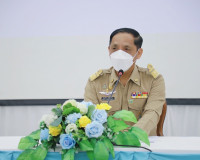 รองผู้ว่าราชการจังหวัดสุราษฎร์ธานี ให้การต้อนรับพลอากาศตรี ว ... พารามิเตอร์รูปภาพ 1