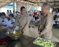 รองผู้ว่าราชการจังหวัดสุราษฎร์ธานี ร่วมกับนายสำนวน ทองศรี นา ... พารามิเตอร์รูปภาพ 17