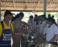 รองผู้ว่าราชการจังหวัดสุราษฎร์ธานี ร่วมกับนายสำนวน ทองศรี นา ... พารามิเตอร์รูปภาพ 19