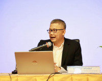 รองผู้ว่าราชการจังหวัดสุราษฎร์ธานี กล่าวต้อนรับนักศึกษาหลักส ... พารามิเตอร์รูปภาพ 3