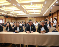 รองผู้ว่าราชการจังหวัดสุราษฎร์ธานี กล่าวต้อนรับนักศึกษาหลักส ... พารามิเตอร์รูปภาพ 7