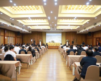 รองผู้ว่าราชการจังหวัดสุราษฎร์ธานี กล่าวต้อนรับนักศึกษาหลักส ... พารามิเตอร์รูปภาพ 10