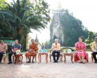 งานแถลงข่าว Unseen New Chapter สุราษฎร์ธานี พารามิเตอร์รูปภาพ 9