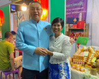 “ผ้าทอไทย สายใยแห่งพระเมตตา สร้างอาชีพปวงประชาอย่างยั่งยืน”  ... พารามิเตอร์รูปภาพ 29