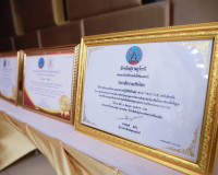 ศึกษาธิการจังหวัดสุราษฎร์ธานี เปิดงาน Symposium เปิดโลกอาชีพ ... พารามิเตอร์รูปภาพ 8