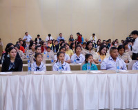 ศึกษาธิการจังหวัดสุราษฎร์ธานี เปิดงาน Symposium เปิดโลกอาชีพ ... พารามิเตอร์รูปภาพ 11