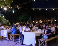 ผู้ว่าฯสุราษฎร์ธานีเป็นประธานพิธีมอบเกียรติบัตร ขอบคุณผู้สนั ... พารามิเตอร์รูปภาพ 9
