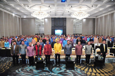 ประชุมขับเคลื่อนภารกิจสำคัญกระทรวงมหาดไทย โดยมีนายอนุทิน ชาญ ... พารามิเตอร์รูปภาพ 1