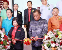 พิธีเปิด &quot;แม็คโคร สาขาเวียงสระ &quot; โดยมีนายสมโภช เรืองกูล ผู้จ ... พารามิเตอร์รูปภาพ 5