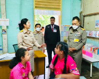 รองผู้ว่าราชการจังหวัดสุราษฎร์ธานี ให้การต้อนรับ พลเอกดาว์พง ... พารามิเตอร์รูปภาพ 13
